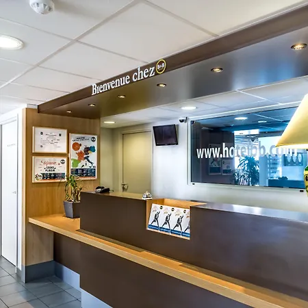 B&B Hotel Cannes La Bocca Plage-3